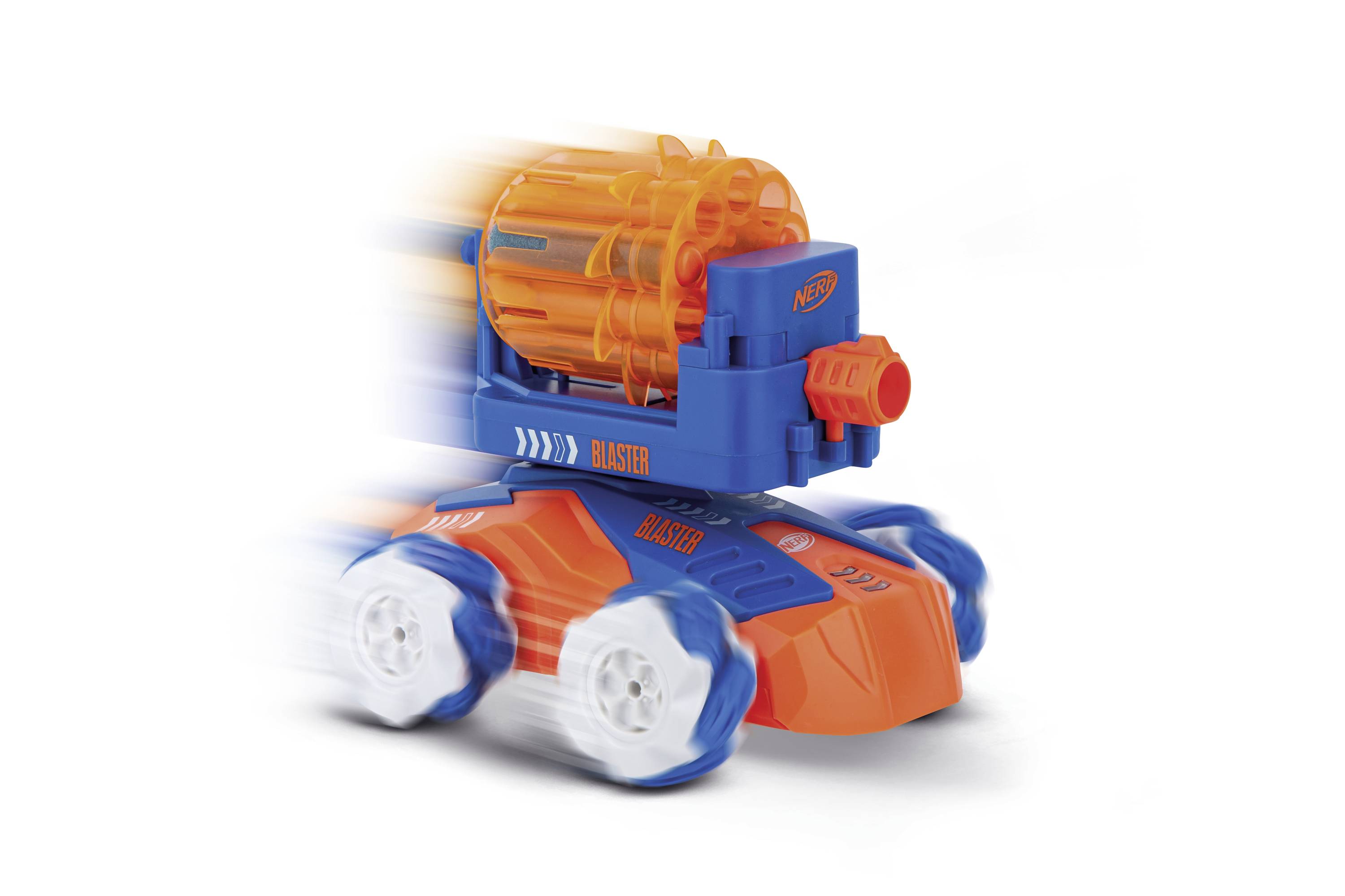 Oranžovo-modrý hračkářský robot s koly a blastrovou nástavbou se rychle pohybuje vpřed.