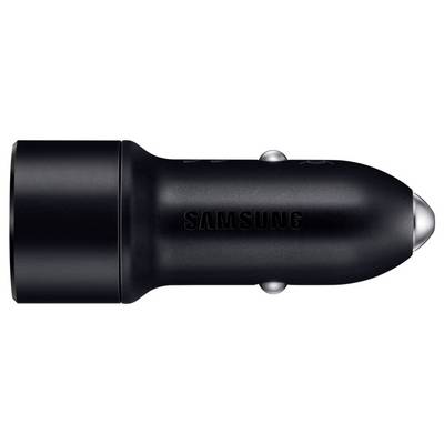 Černá automobilová nabíječka Samsung s elegantním designem, vybavená výrazným USB portem pro nabíjení zařízení na cestách.