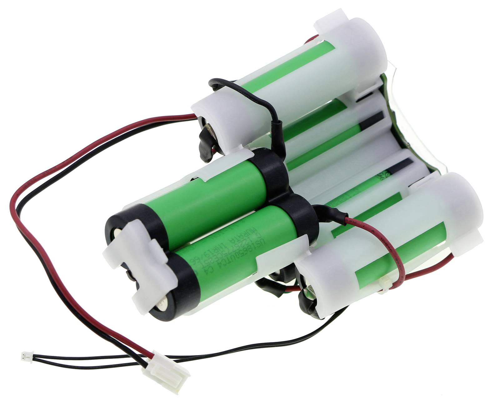 Několik zelených lithium-iontových bateriových článků v bílém držáku, propojených červenými a černými dráty.