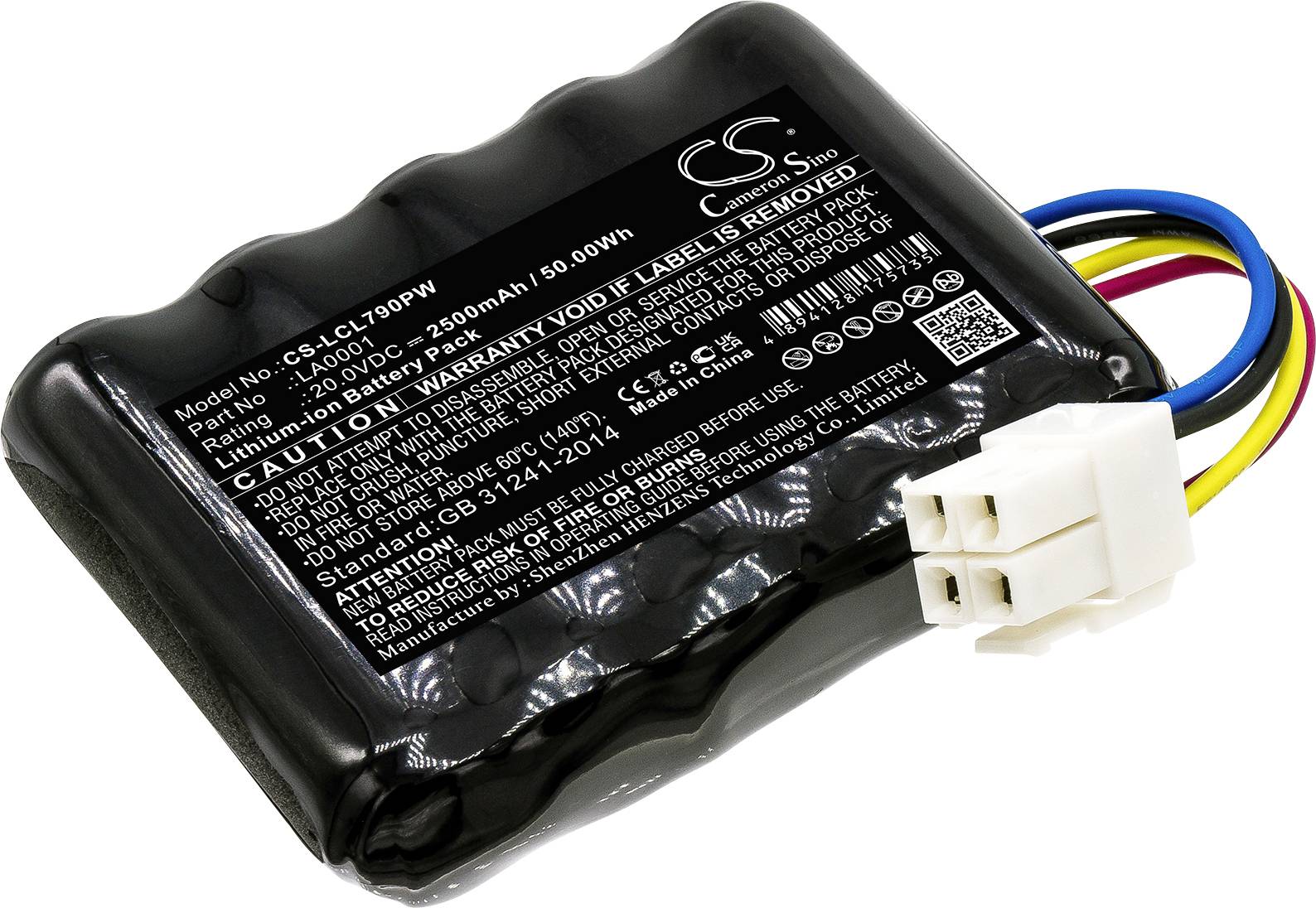 Černá lithium-iontová baterie s bílým konektorem a barevnými kabely. Potisk zobrazuje technické specifikace a výstražná upozornění.
