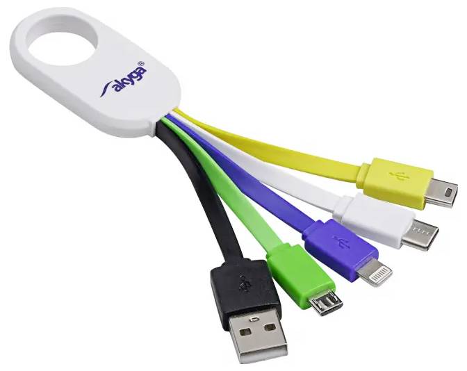 Přívěsek na klíče s pěti různobarevnými kabely, které nabízejí různé USB konektory pro různá zařízení.