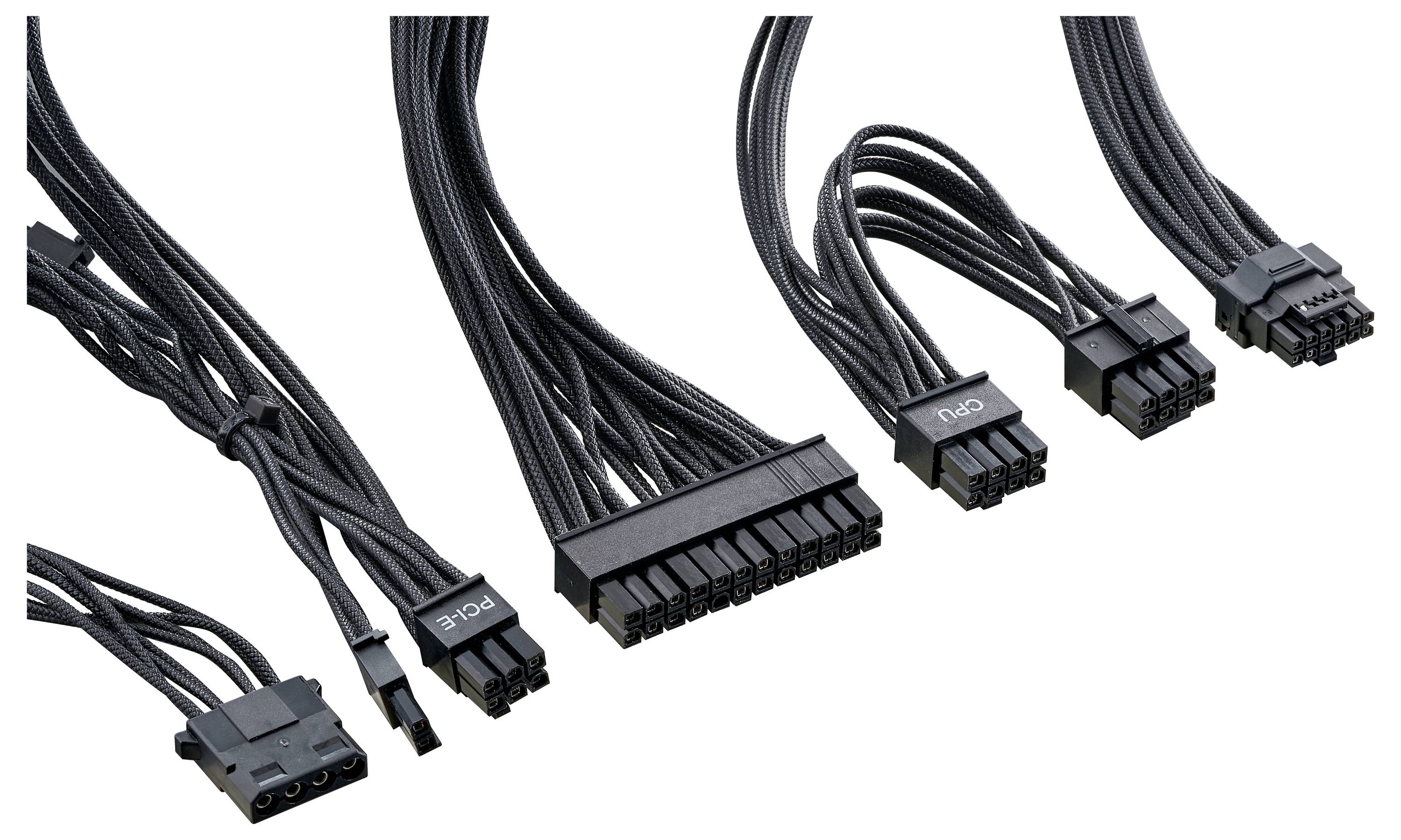 Série černých napájecích kabelů počítačového zdroje s různými konektory, včetně 6-pinových a 8-pinových PCI-E, 24-pinových ATX a napájecích konektorů SATA.