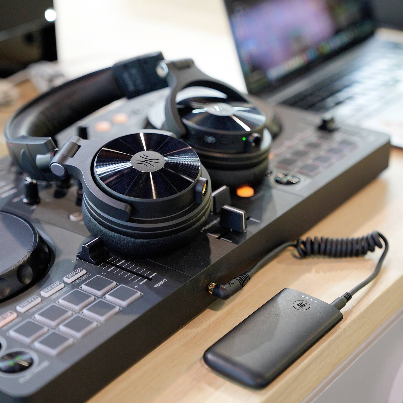 OneOdio Studio Max 1 sluchátka uzavřená (Over Ear) Bluetooth®, kabelová, Bez kabelu černá High-Resolution Audio otočná s-3
