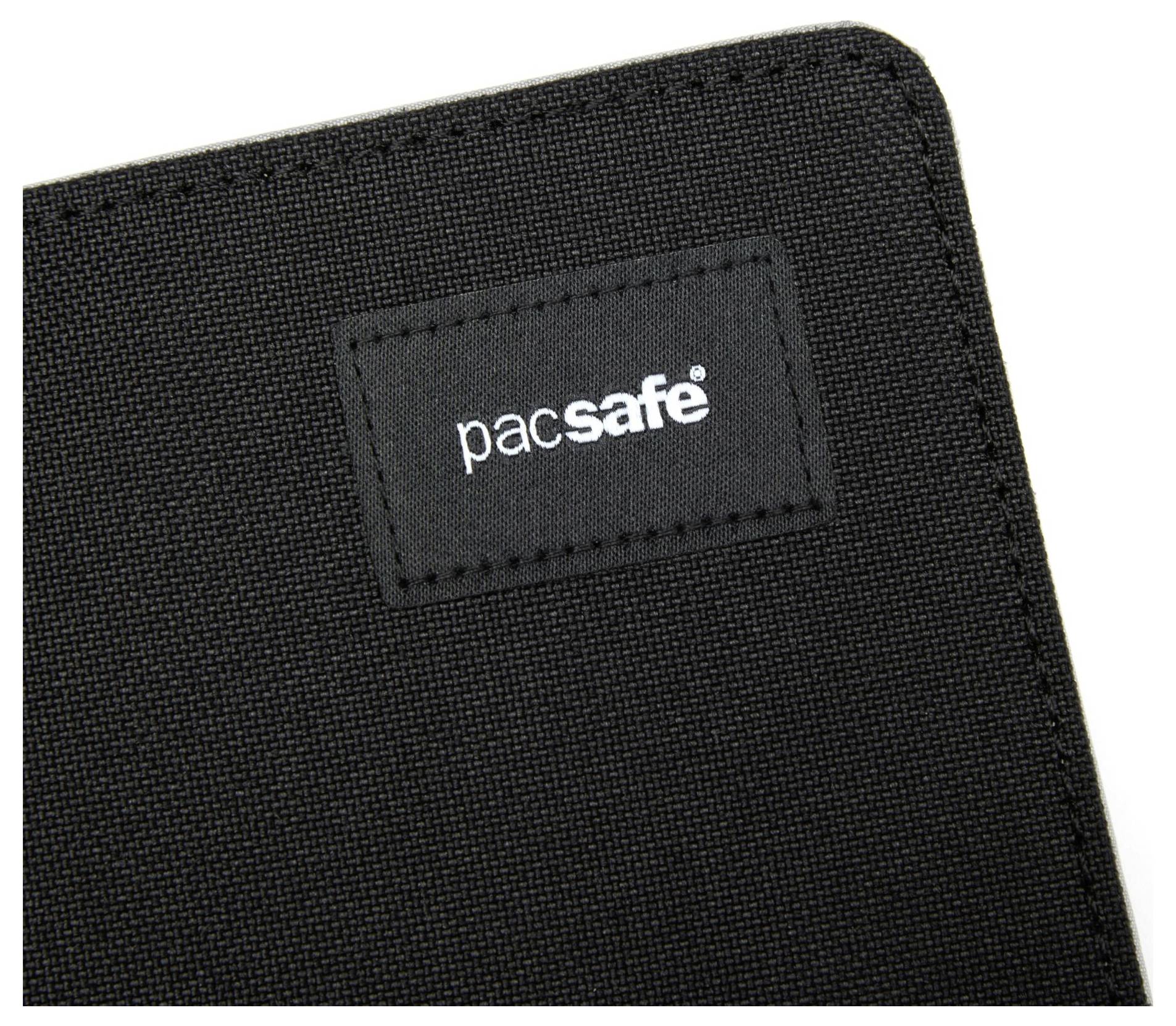 Pacsafe RFIDsafe Bifold Wallet peněženka, (d x š x v) 1 x 10.5 x 9 cm, černá, 11000130-4