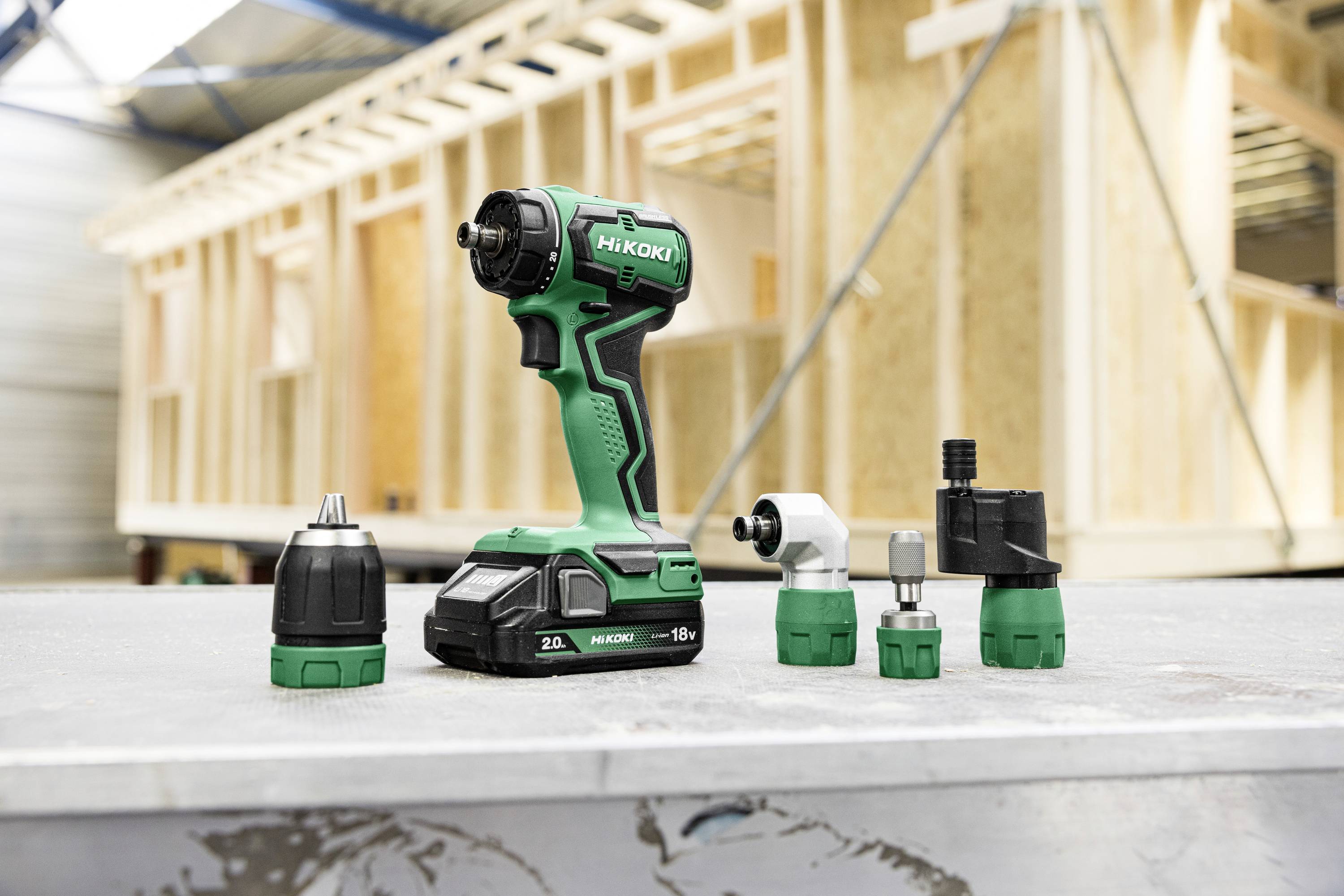 HiKOKI aku vrtací šroubovák, 18 V, 2.0 Ah Li-Ion vč. 2x aku, vč. nabíječky, kufřík, DS18DDQWRZ-7