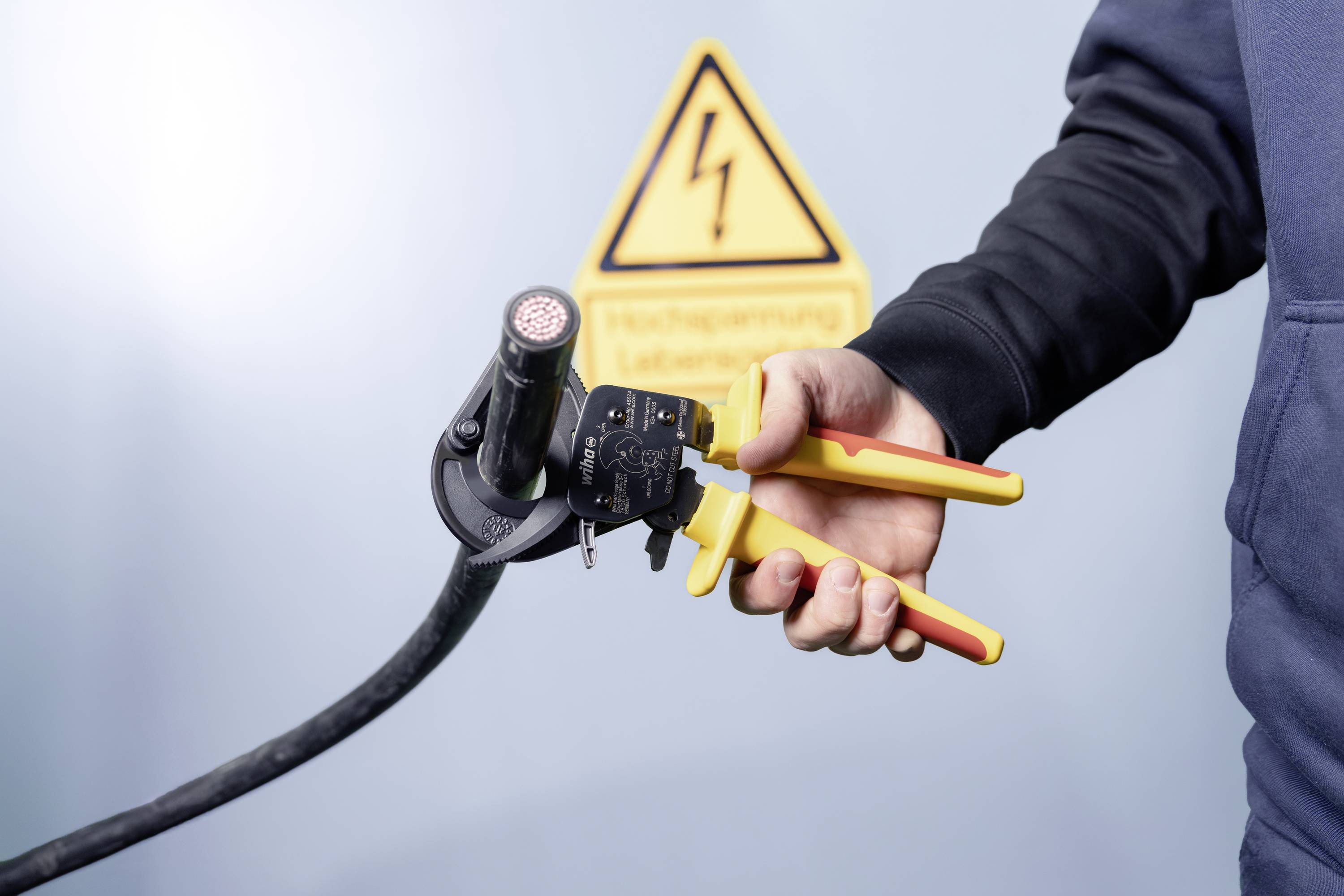 Wiha 46674 štípací kleště na kabely hliníkový a měděný kabel, jedno- a vícežilový, 34 mm, 300 mm²-4