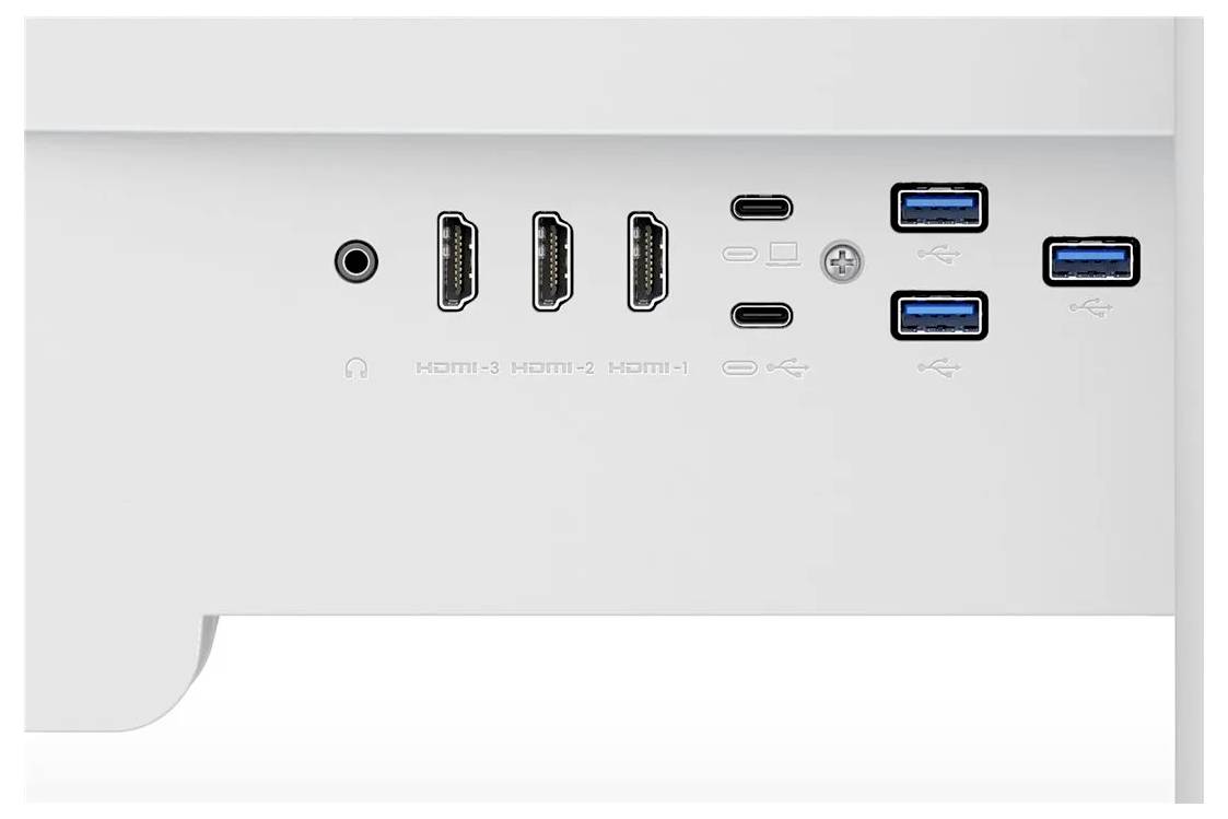 Detailní pohled na zadní panel monitoru zobrazující porty: tři HDMI, dva USB-C, čtyři USB-A a zvukový jack, zdůrazňující možnosti připojení.