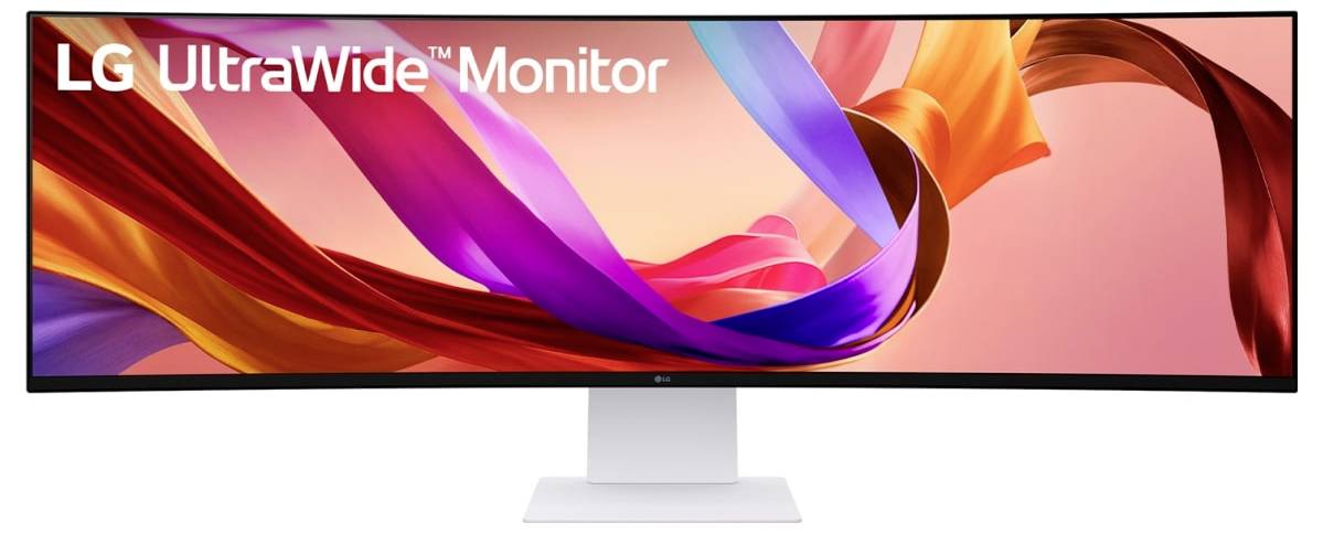 Monitor LG UltraWide s barevným abstraktním páskem na displeji, který ilustruje prostornou šířku obrazovky a živé barvy.