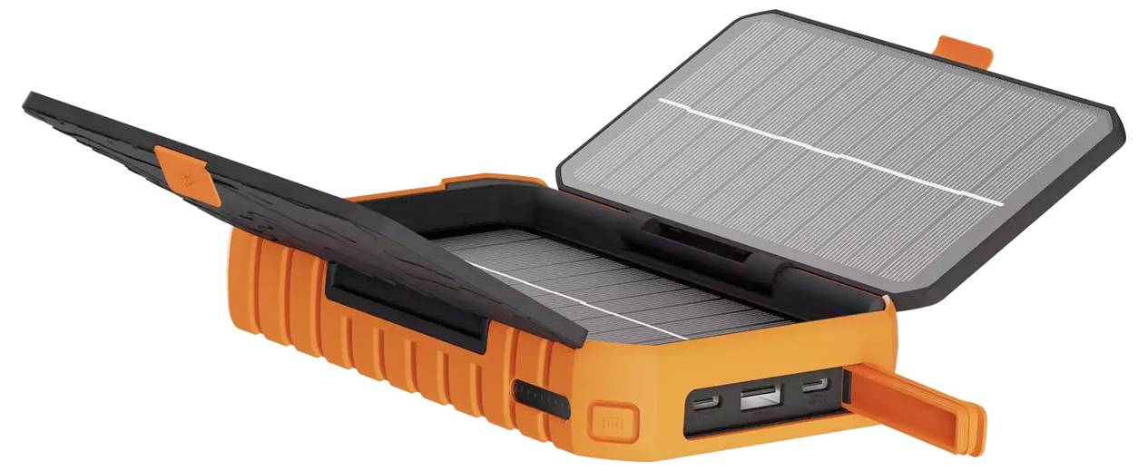 Přenosná oranžová solární nabíječka s otevřenými dvěma panely, zobrazující dva USB porty a připojený oranžový kabel po straně.