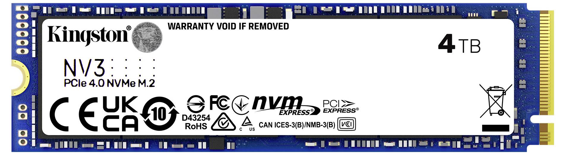 Modrý SSD disk Kingston NV3 PCIe 4.0 NVMe M.2 4TB s detaily záruky a shodnostními logy na bílém štítku.