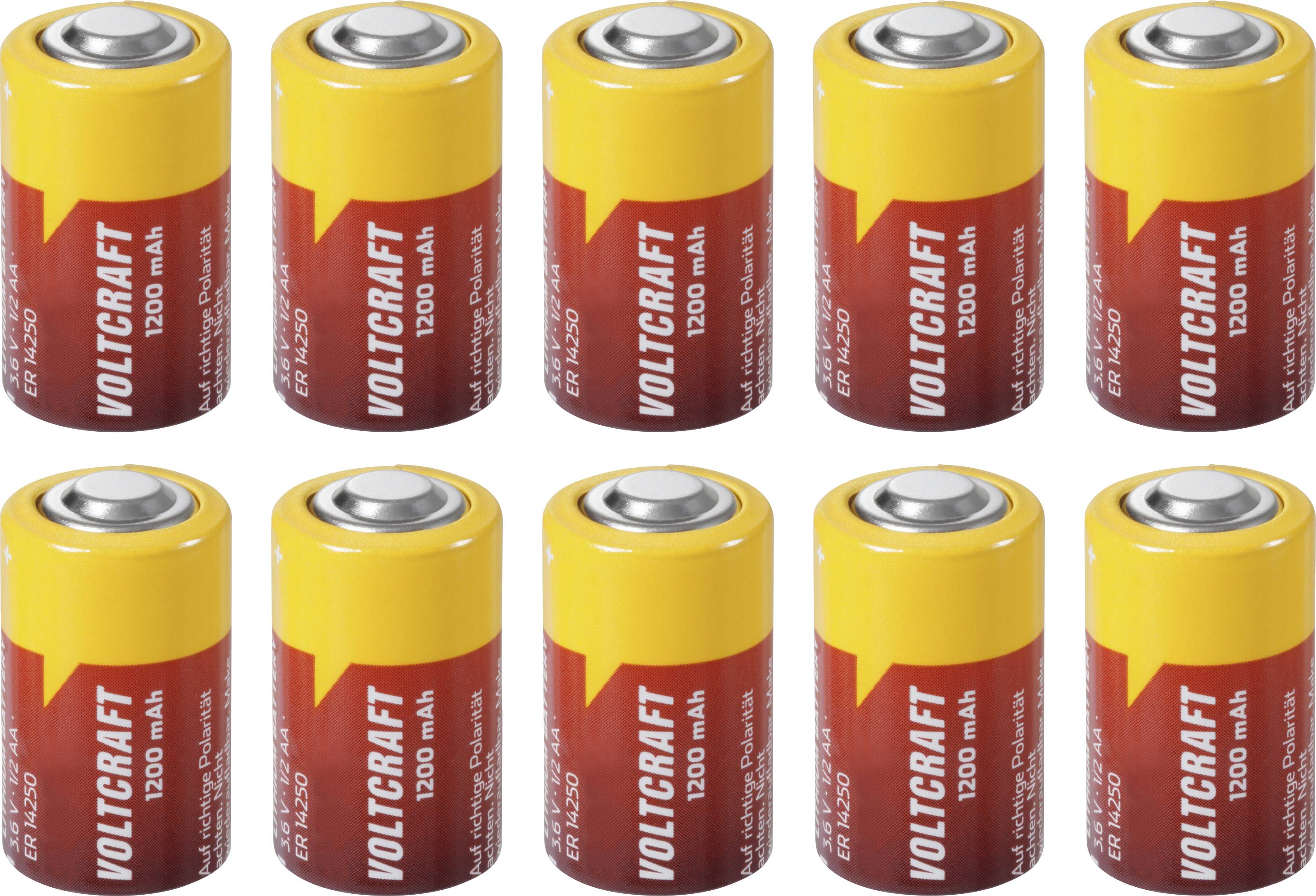 Deset žlutých a bordó baterií Voltcraft 1200 mAh uspořádaných ve dvou řadách na bílém pozadí.