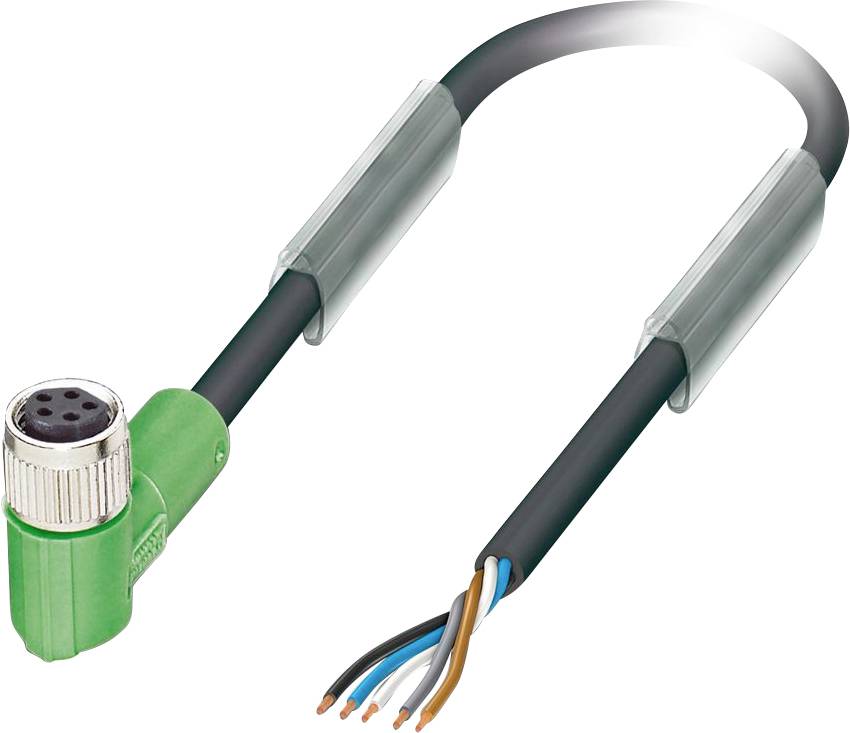 Zelený elektrický konektor v pravém úhlu s vystavenými vodiči. Konektor má čtyři otvory a černé kabelové pouzdro s modrými, hnědými a černými vodiči.