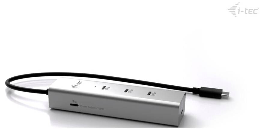 Elegantní i-tec USB-C multiportový rozbočovač s různými porty, včetně konektorů HDMI a USB, zobrazený s připojeným černým kabelem.