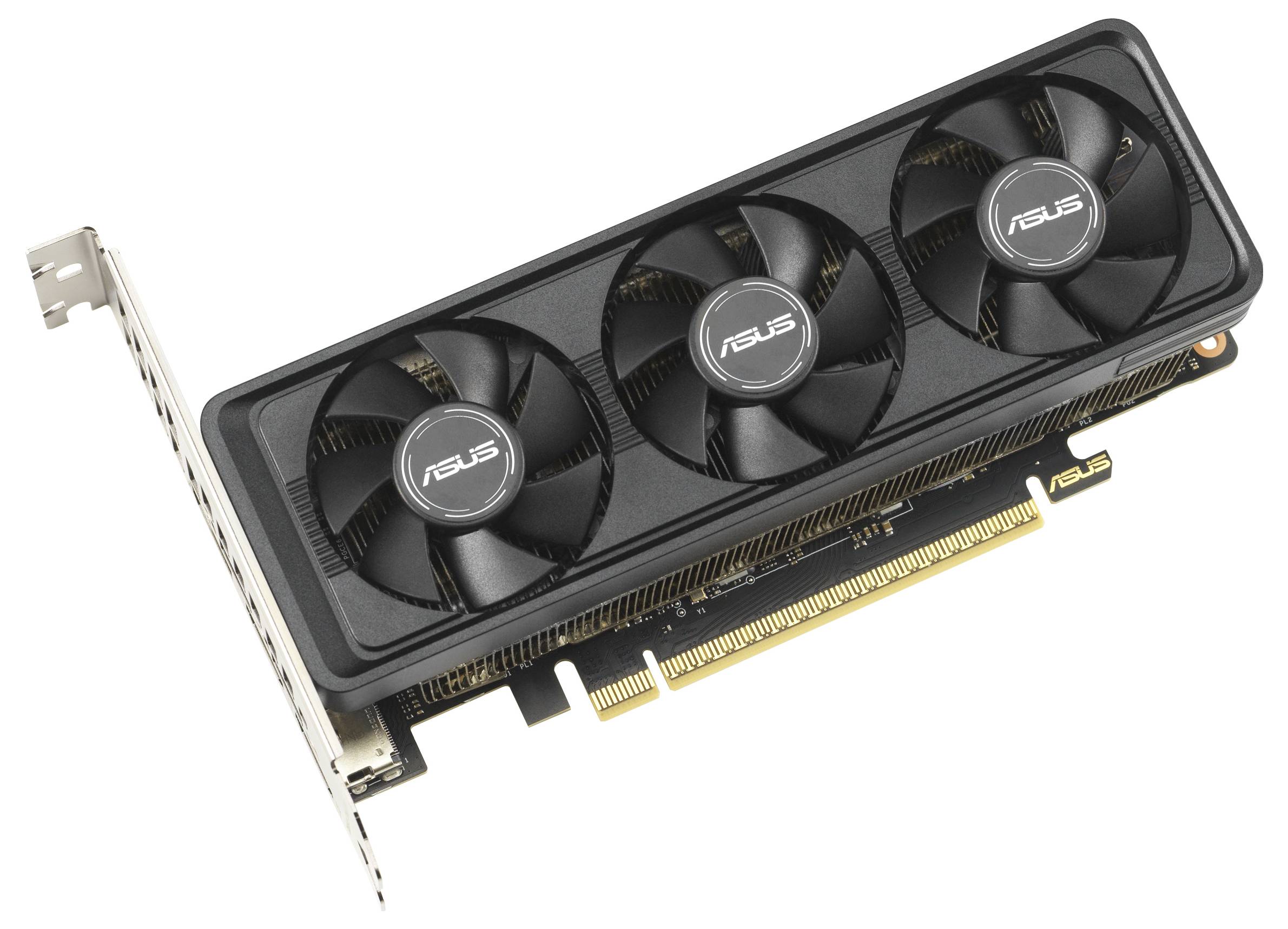 Grafická karta se třemi chladicími ventilátory, pohled z úhlu, černý kryt, viditelný zlatý konektor, s logem 'ASUS' na každém středu ventilátoru.