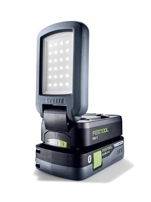 Přenosné LED pracovní světlo s obdélníkovým panelem a základnou označenou "Festool".