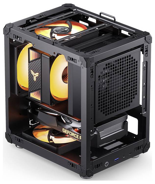 Kompaktní otevřený PC case s vlastní konfigurací, vybavený zářícími oranžovými LED ventilátory a viditelnými komponenty grafické karty a chladicího systému, zdůrazňující herní sestavu.