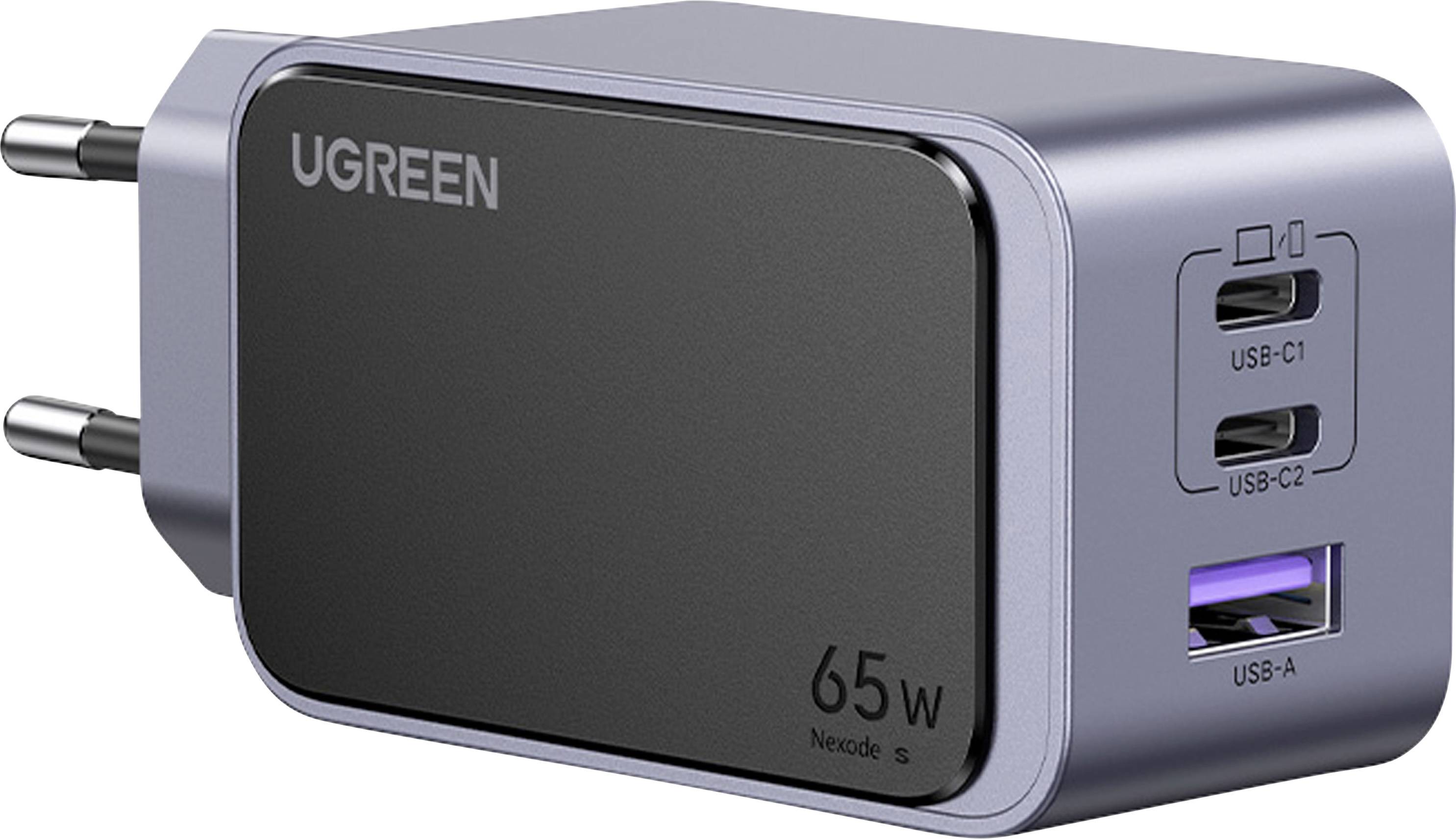 Síťový nabíječ UGREEN 65W se dvěma porty USB-C a jedním portem USB-A, zobrazen s kolíky EU zásuvky.