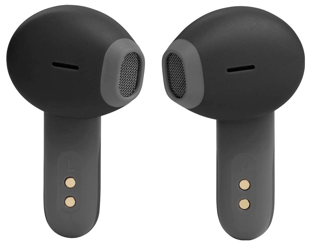 Černé bezdrátové sluchátka s prohnutým designem, které mají malé síťované mřížky a konektory na spodní straně v blízkosti značení "L" a "R".