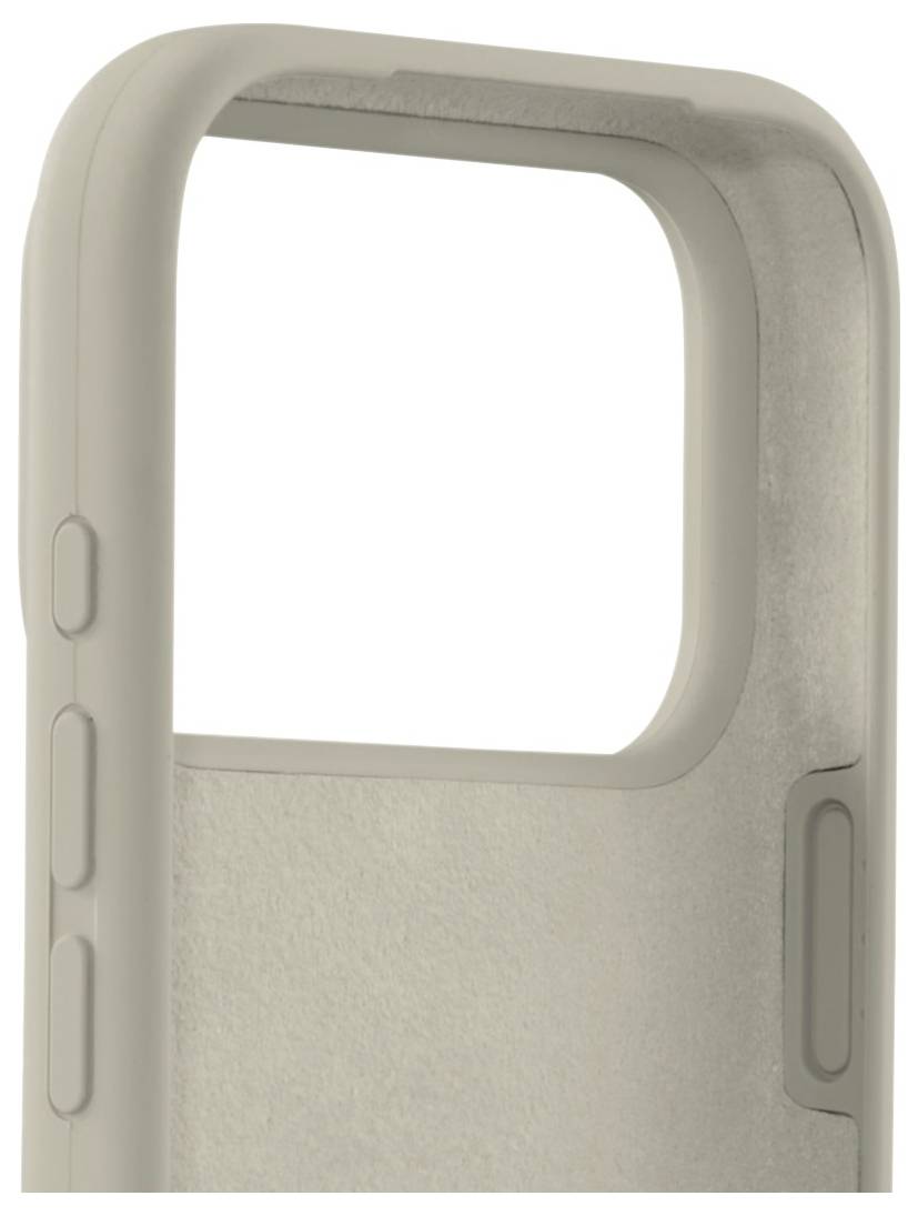 Detailní záběr rohu béžového pouzdra na telefon s výřezy pro tlačítka a otvor pro kameru, zdůrazňující jeho hladkou texturu a precizní design.
