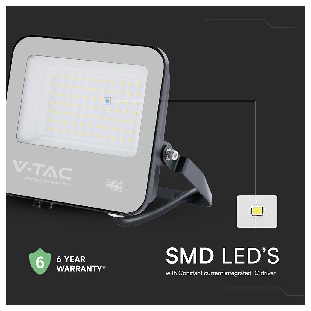 Obdélníkový LED reflektor značky 'V-TAC' s technologií 'SMD LED s integrovaným konstantním proudovým měničem IC' a '6letou zárukou'.