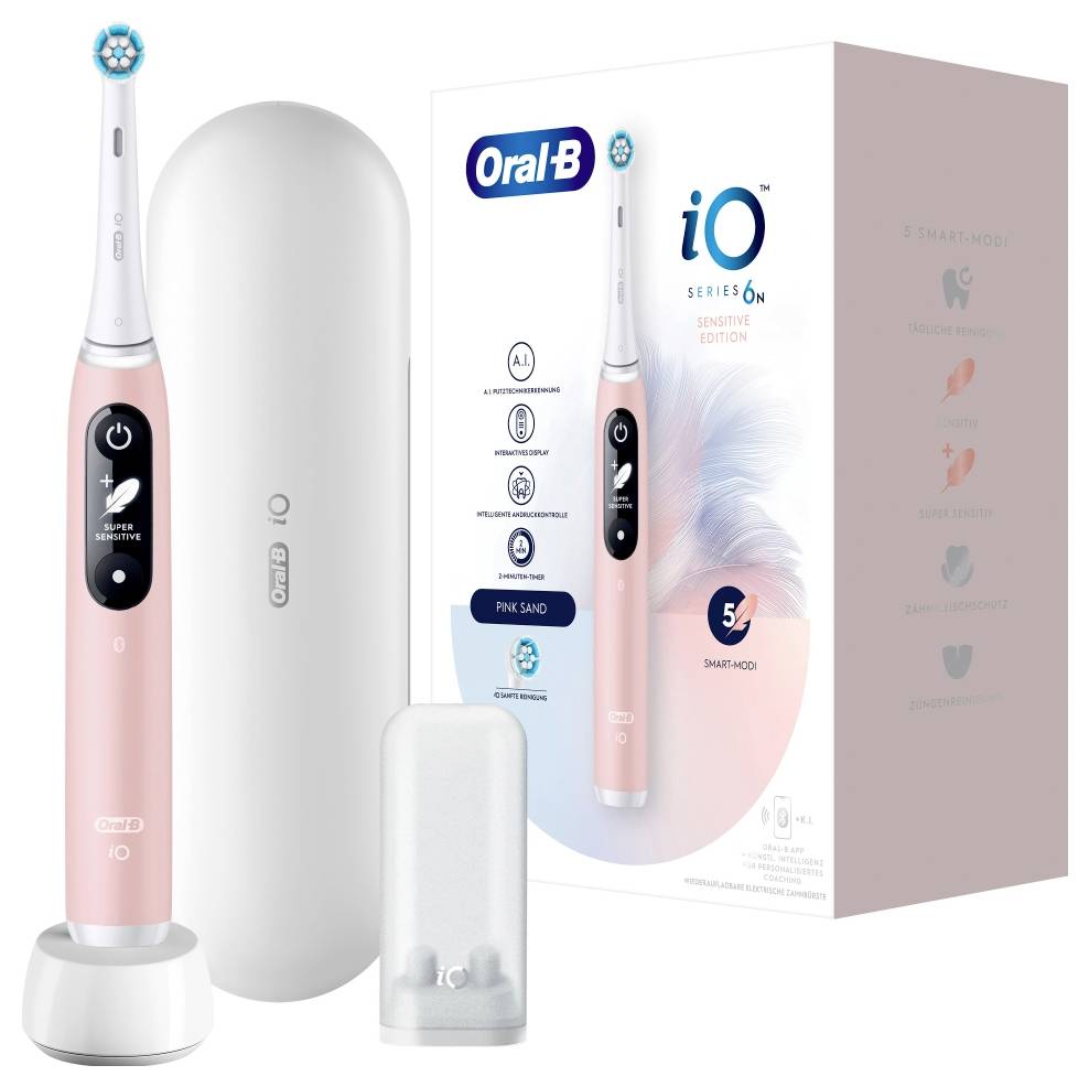 Elektrický zubní kartáček Oral-B iO Series 6 v růžové barvě obsahuje zubní kartáček, nabíjecí základnu, dva nástavce a úložné pouzdro. Balení zvýrazňuje vlastnosti a 5 inteligentních režimů.