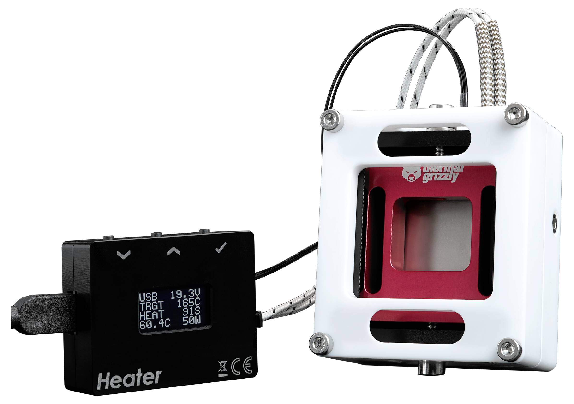 Zařízení 'Grizzly Heater' s digitálním displejem zobrazujícím teplotu a nastavení. Připojeno k bílé a červené komponentes kabely.