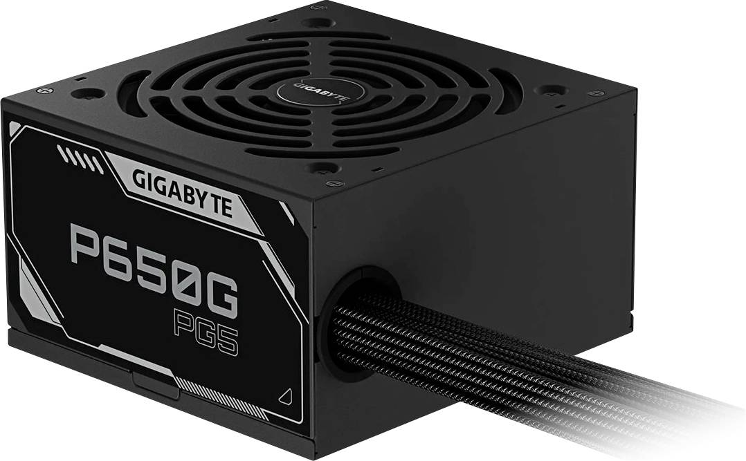 Napájecí zdroj Gigabyte P650G s černým a elegantním designem, vybavený horním chladicím ventilátorem a výstupem kabelů, vhodný pro počítačové sestavy.