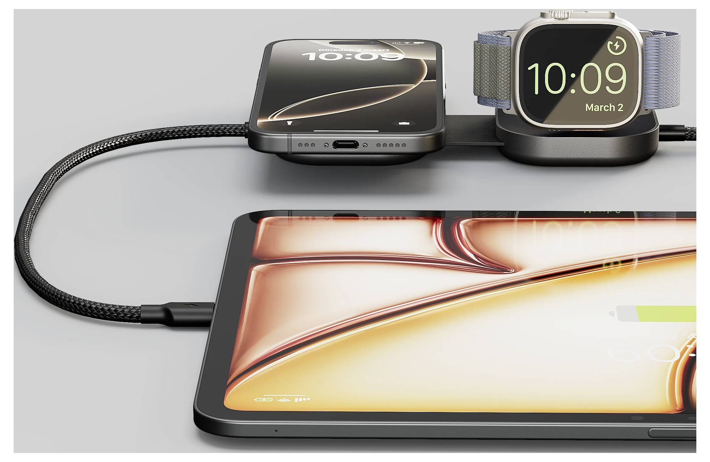 Tablet, smartphone a chytré hodinky jsou nabíjeny na elegantní nabíjecí stanici. Chytré hodinky zobrazují čas '10:09' s datem.