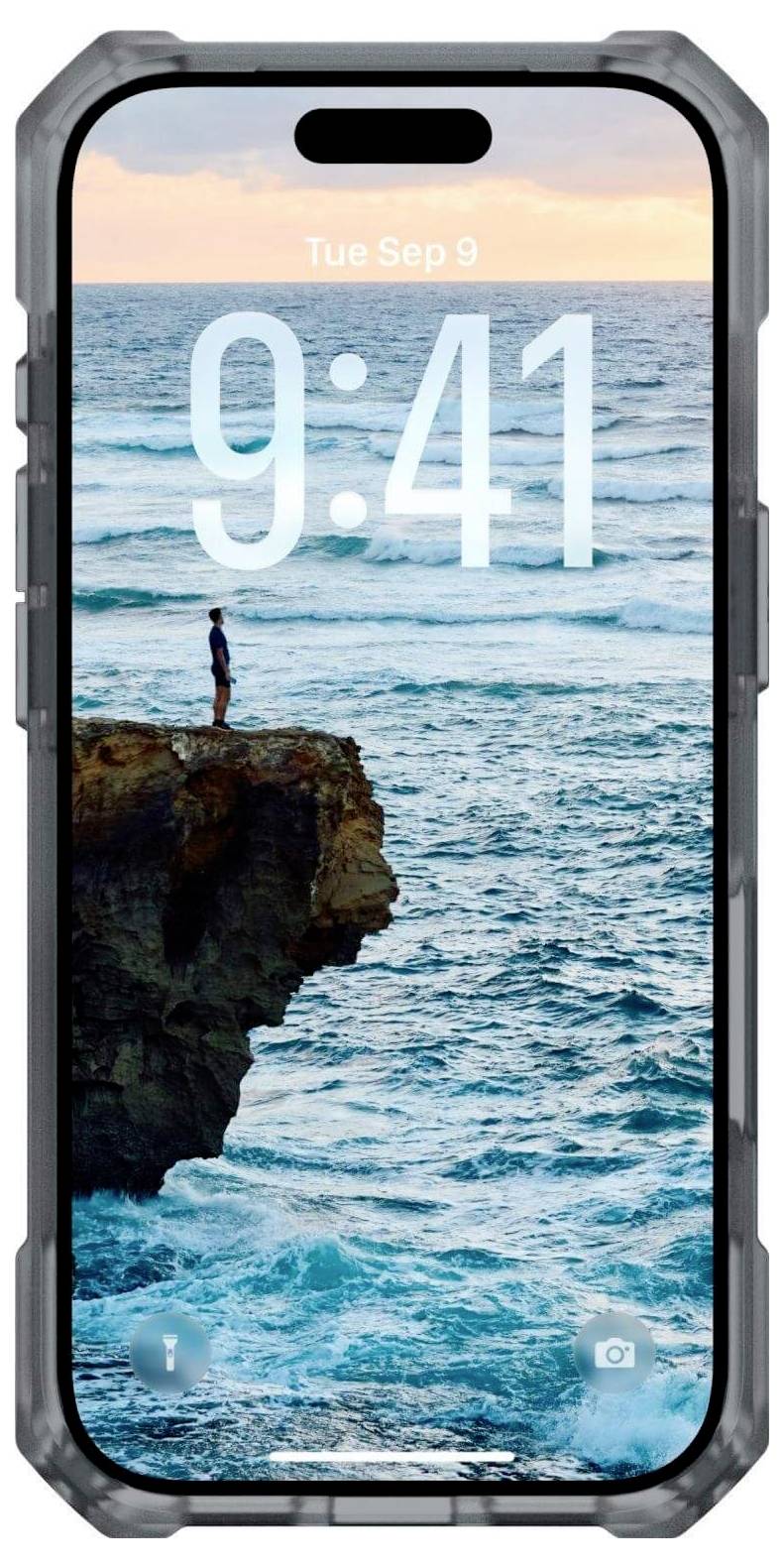 Smartphone zobrazující zamykací obrazovku s časem '9:41'. Na pozadí stojí osoba na útesu s výhledem na oceán.