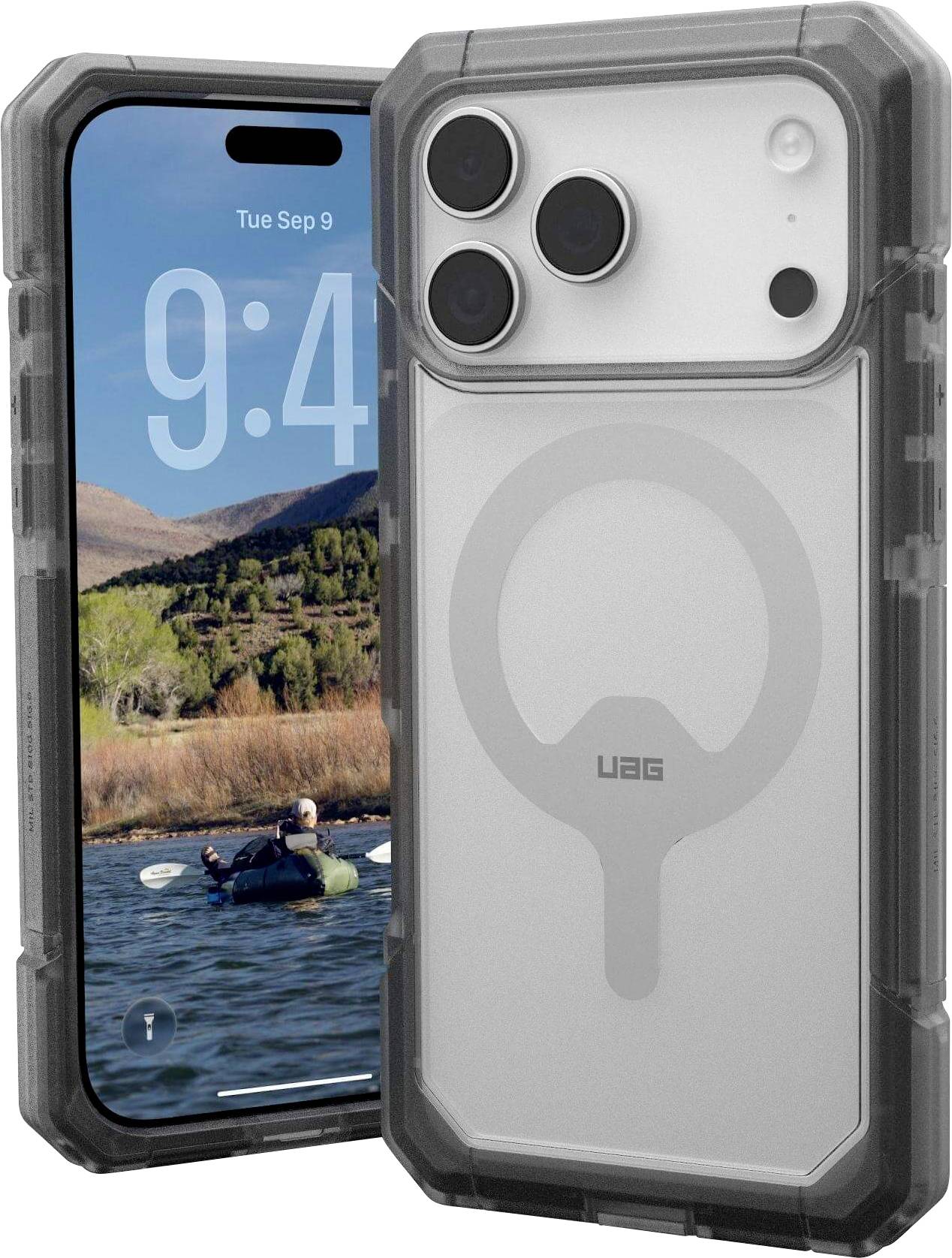 Smartphone s displejem zobrazujícím scénu jezera leží vedle průhledného ochranného krytu s třemi otvory pro fotoaparát a logem UAG.