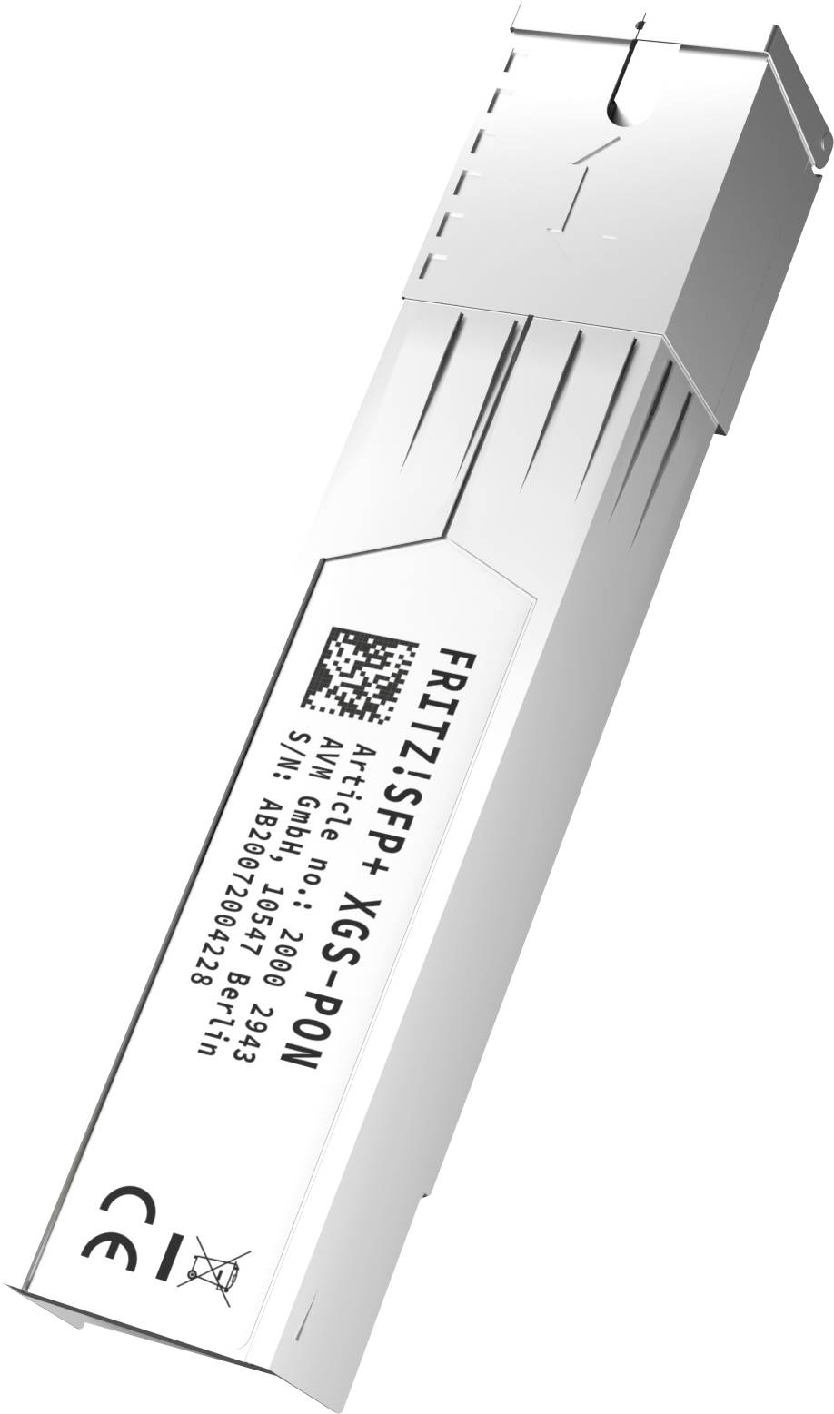 Detailní snímek modulu optického vlákna označeného štítkem „FRITZ!SFP + XGS-PON", s viditelným sériovým číslem a certifikační značkou CE.