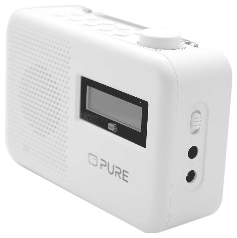Bílé přenosné digitální rádio s malým displejem a ovládacími tlačítky na horní straně, na přední straně s názvem značky 'PURE'.
