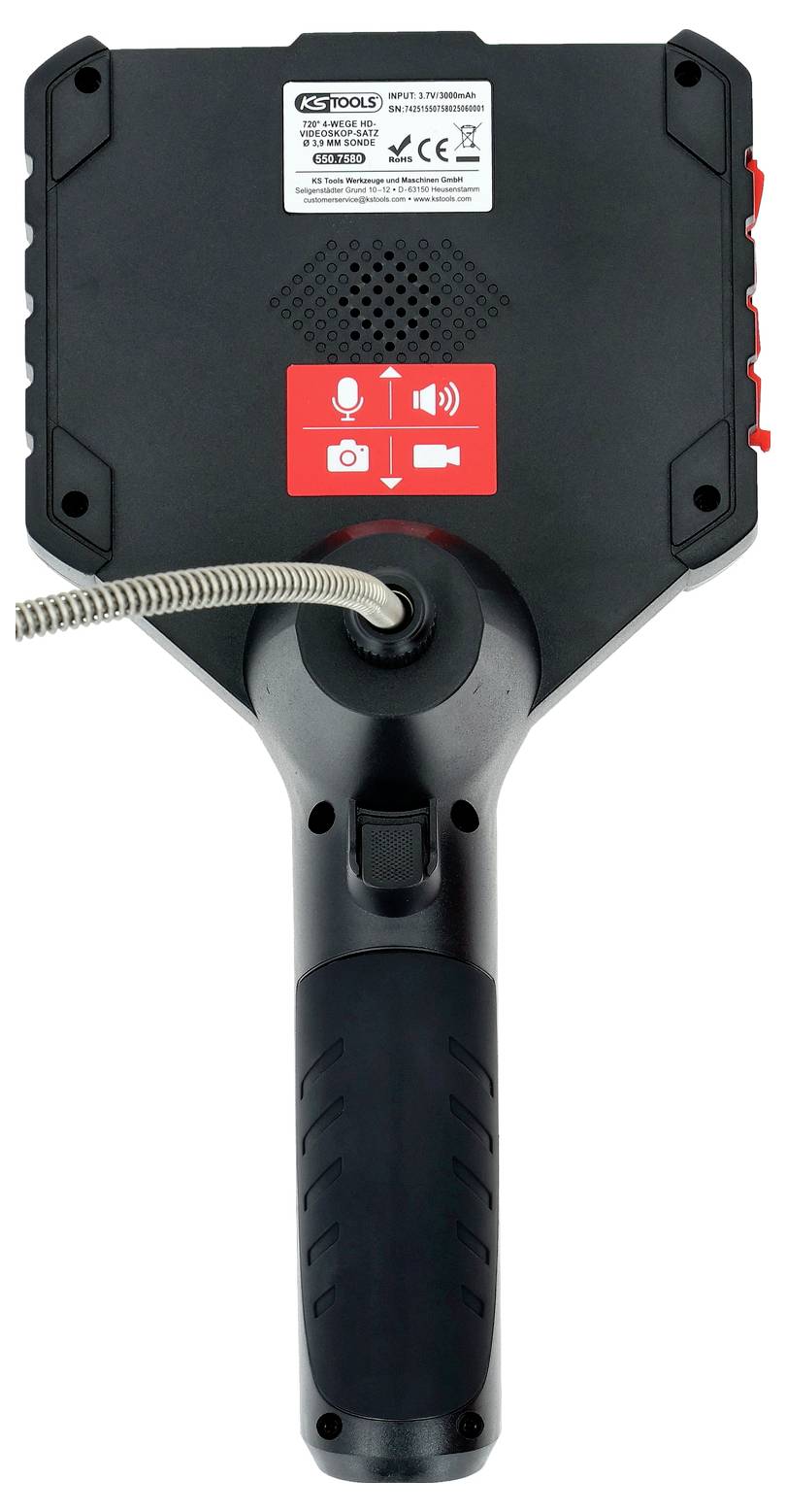 Ruční zařízení s černou rukojetí a čtvercovitou hlavou s audiálními a světelnými symboly. Flexibilní kabel se táhne z dolní části.