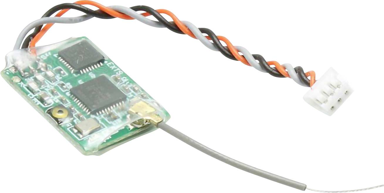 Malá elektronická deska plošných spojů s černými, červenými a oranžovými vodiči připojenými k bílému konektoru, pravděpodobně přijímač rádiového ovládání.