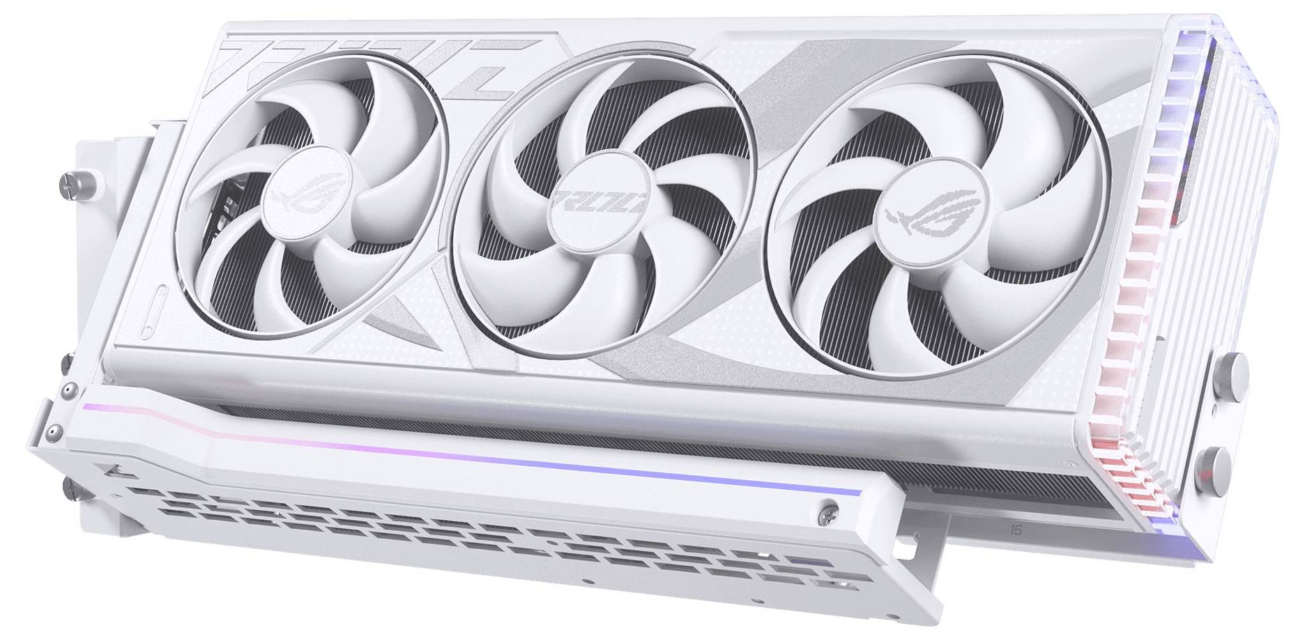 Bílá grafická karta se třemi velkými chladicími ventilátory a RGB podsvícením. Vyznačuje se brandingem a je navržena pro vysoce výkonné počítačové zpracování.
