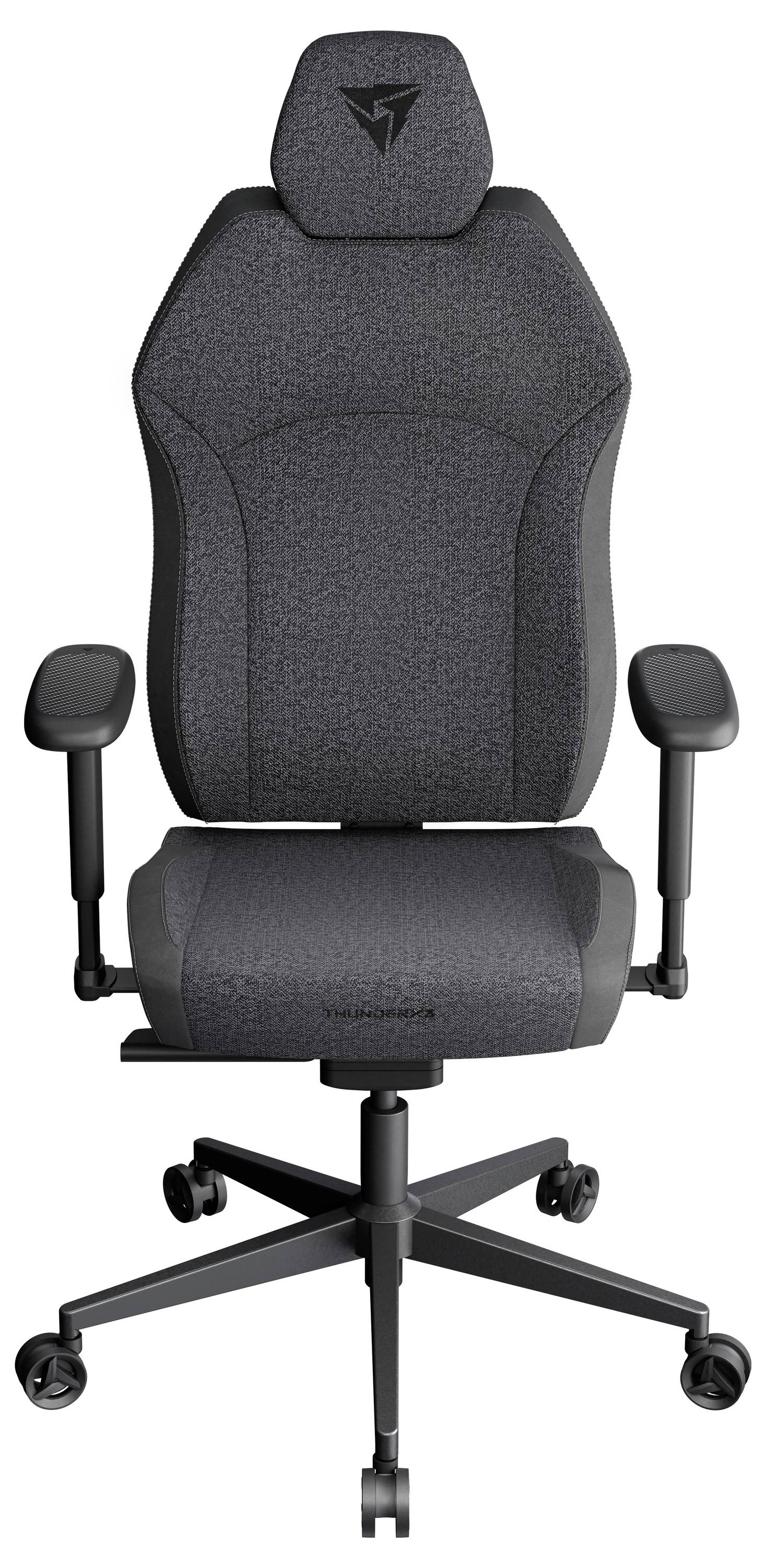 Tmavě šedá ergonomická kancelářská židle s nastavitelnými opěrkami rukou a vysokým opěradlem, vybavená opěrkou hlavy s logem.