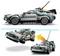 Model auta připomínající DeLorean časový stroj z filmu 'Návrat do budoucnosti', s vyměnitelnými díly pro létací mód a kolečka pro jízdu po zemi.