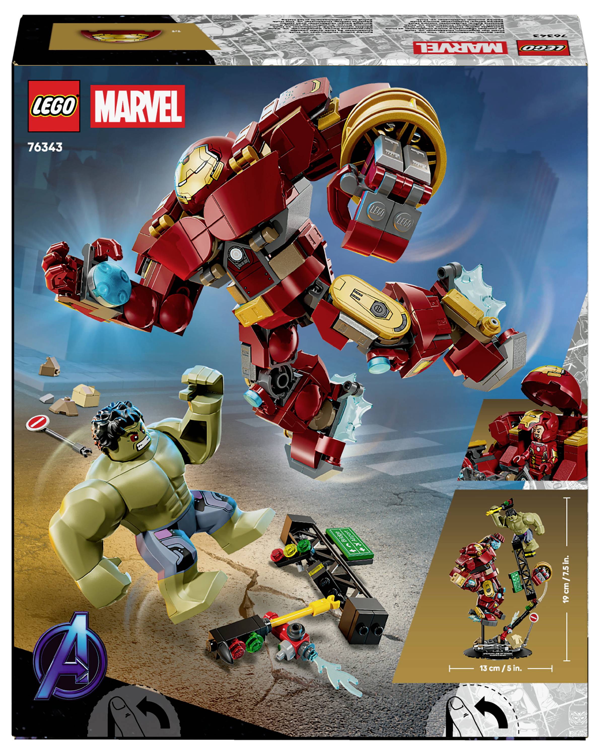 Sada Lego Marvel 76343 zobrazující figurky Iron Mana v Hulkbusterovi a Hulka v dynamické bojové scéně s příslušenstvím.