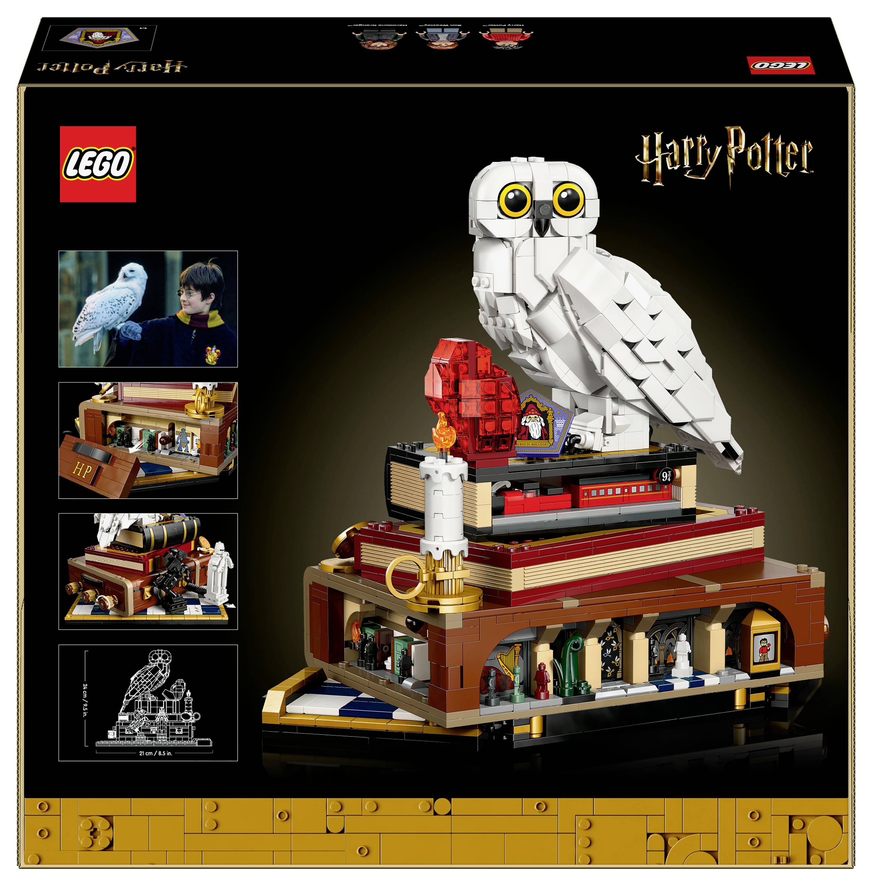 Obrázek ukazuje krabici se sadou LEGO s motivem Harryho Pottera. Hlavní stavba zobrazuje sovu Hedwiga nad detailně zpracovanými přihrádkami.