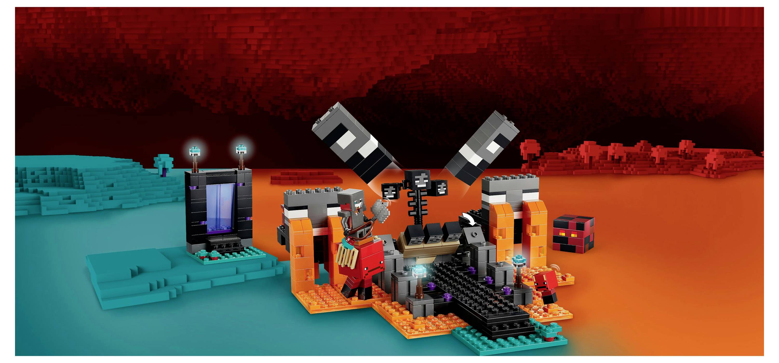Sada LEGO Minecraft znázorňující scénu z Netheru s portálem, lávovými bloky a figurkami v ohnivé krajině.