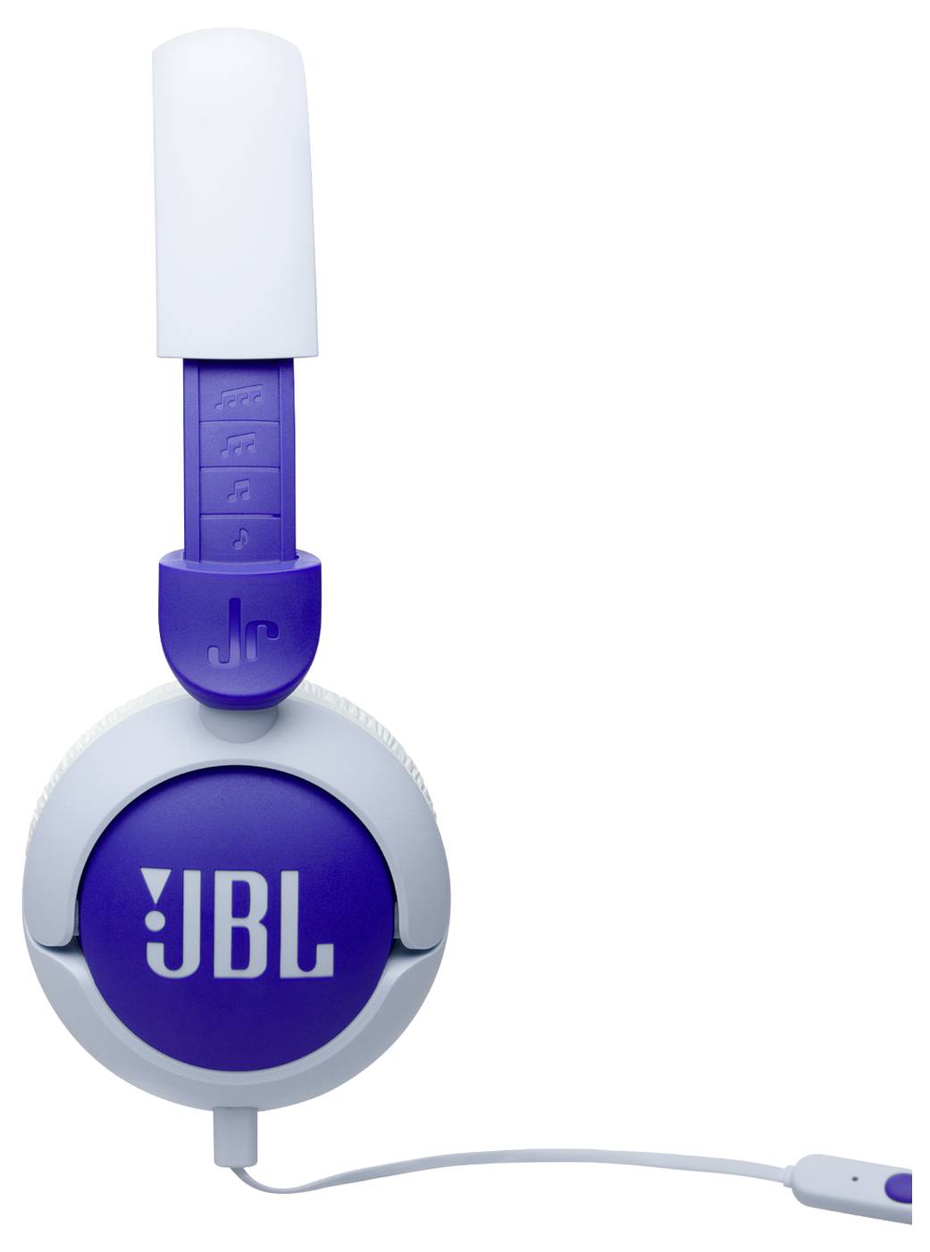 Fialové a bílé sluchátka JBL s nastavitelným hlavovým mostem a kabelovým připojením, s logem JBL zobrazeným na mušli sluchátka.