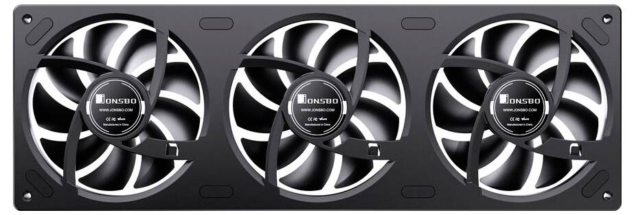 Tříventilátorový chladicí systém navržený pro počítačový hardware, sestávající ze tří identických černých ventilátorů umístěných v řadě uvnitř obdélníkového rámu.