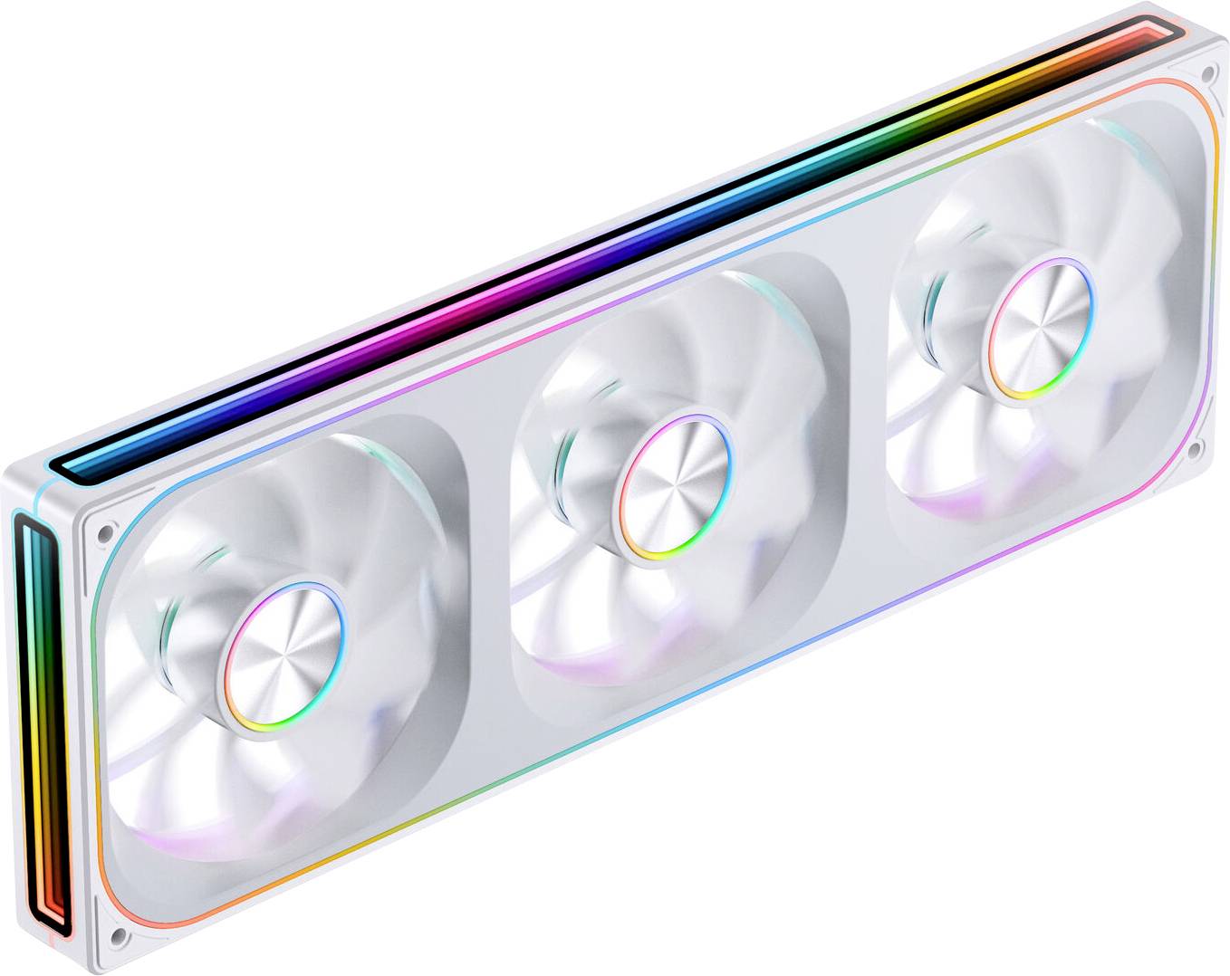 Bílý počítačový chladicí ventilátor se třemi lopatkami, každá obklopená RGB osvětlením, navržený pro zvýšení výkonu a estetiky PC.