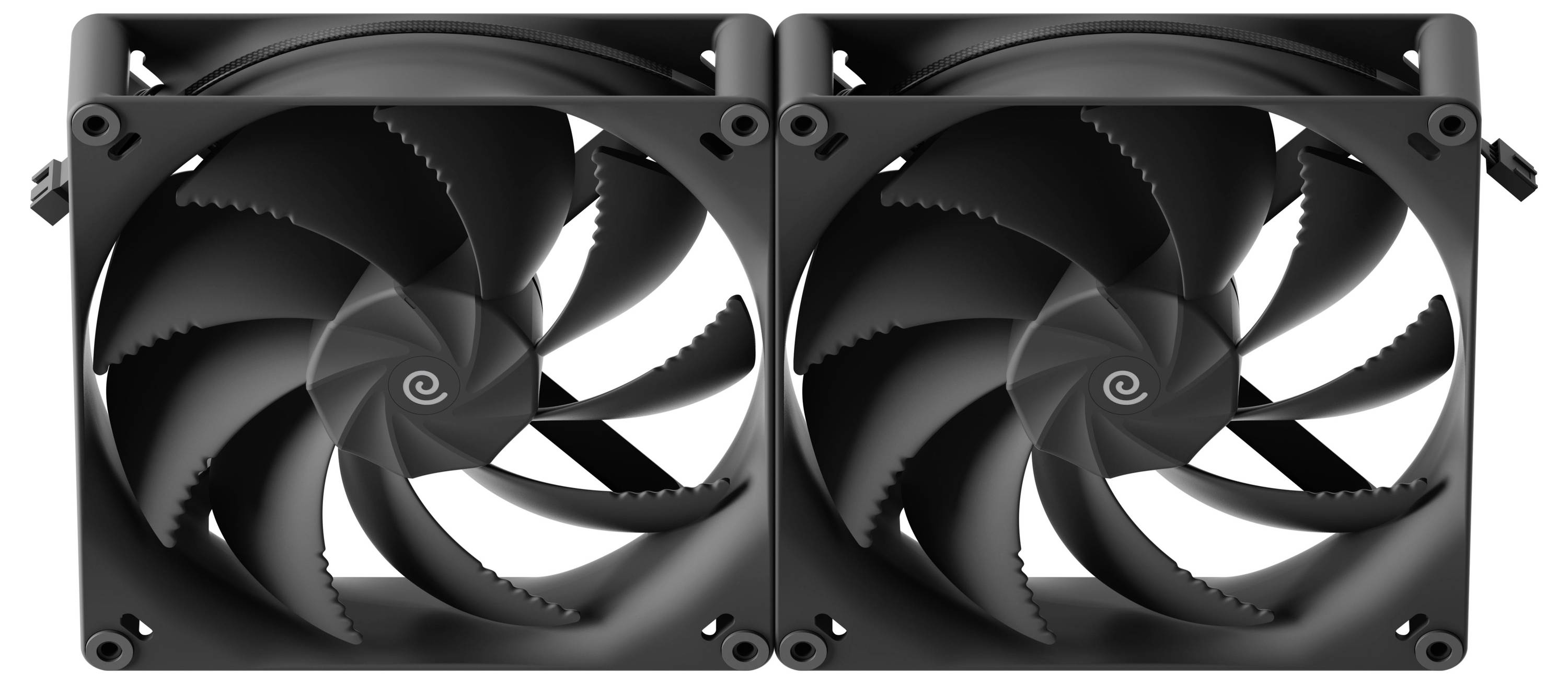 Obrázek dvou černých počítačových chladicích ventilátorů se spirálovým designem na lopatkách, umístěných vedle sebe na bílém pozadí.