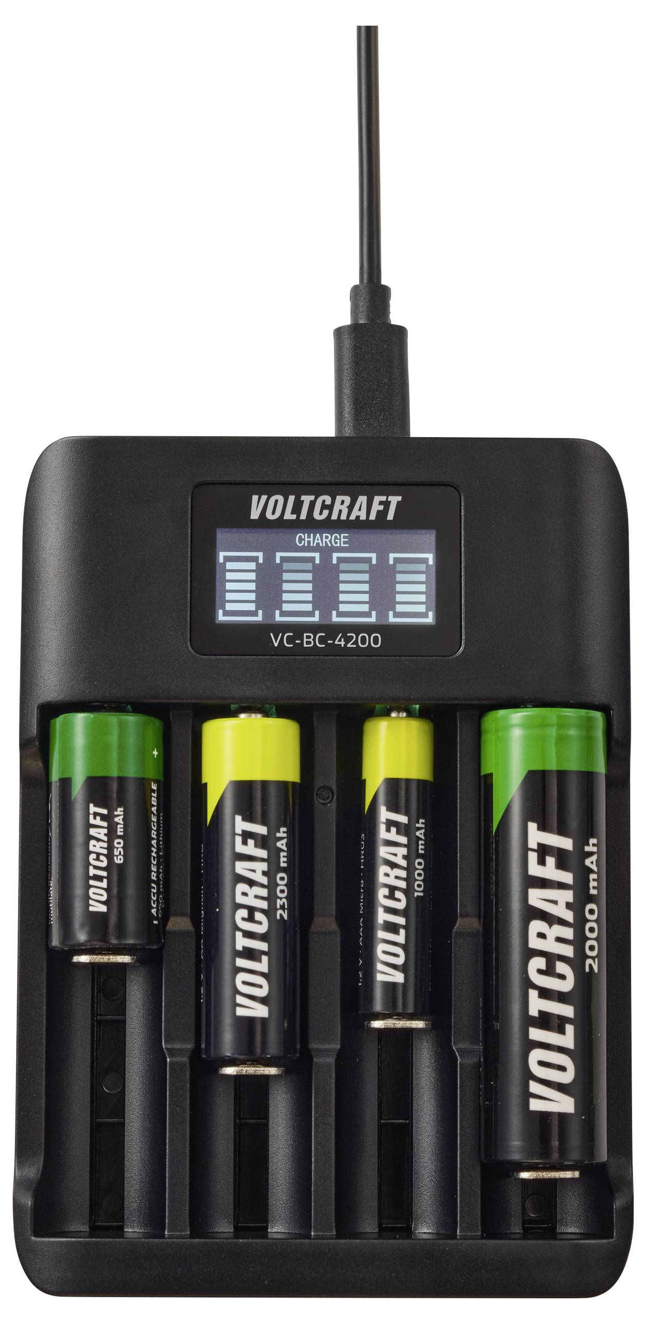 Černá nabíječka baterie označená "Voltcraft VC-BC-4200" nabíjející čtyři baterie různých velikostí a kapacit s displejem stavu nabíjení.