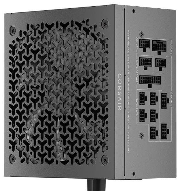 Corsair napájecí zdroj s perforovanou mřížkou pro chlazení a několika označenými výstupními porty pro různá kabelová připojení.