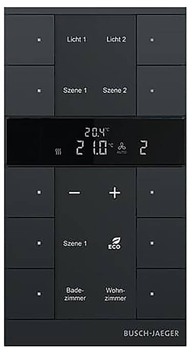 Ovládací panel Busch-Jaeger s digitálním displejem zobrazujícím teplotu 21,0°C. Tlačítka označená pro osvětlení a nastavení scén.