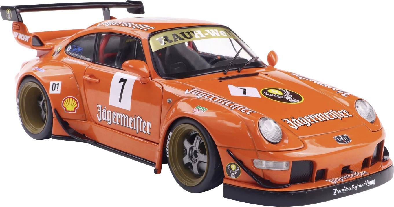 Červený závodní vůz s číslem '7' a reklamou Jägermeister na boku, s výrazným zadním křídlem a koly se zlatým lemováním.