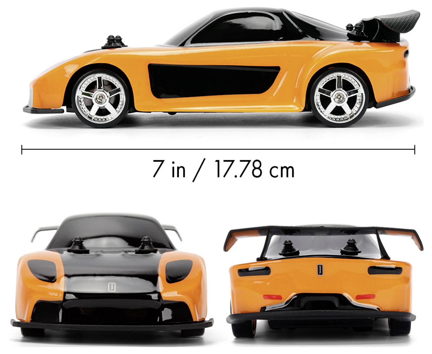 Oranžový a černý model hračkářského auta zobrazený z pohledu z boku, zepředu a zezadu. Auto měří 7 palců nebo 17,78 cm na délku.