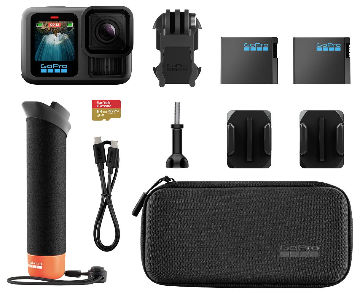 Sada fotoaparátu GoPro se dvěma bateriemi, úchyty, USB kabelem, plovoucím gripem a přepravním pouzdrem, ideální pro zachycení akčních momentů.